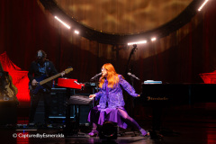 tori-amos-24-04-26-carre-capturedbyesmeralda-007