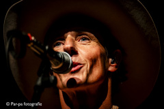 20251117-193715-Par-pa-fotografie-SamBettens-CatchingMusic-9324-1CM