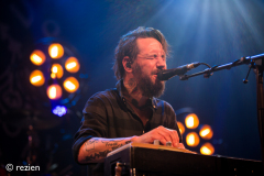 Band-of-Horses-Take-Root-Spot-5-11-22-rezien-4