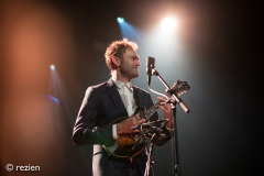 Chris-Thile-Take-Root-Spot-5-11-22-rezien-4