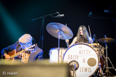 Kitty-Daisy-and-Lewis-Rhythm-and-Blues-Night-Spot-29-04-2023-rezien-2