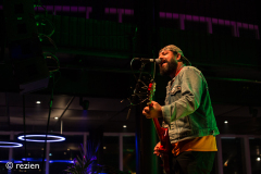 Lee-Bains-The-Glory-Fires-Rhythm-and-Blues-Night-Spot-29-04-2023-rezien-1