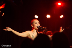 Madison-McFerrin-Rockit-Spot-11-11-23-rezien-2