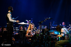 Metropole-Orkest-en-Domi-and-JD-Beck-Rockit-Spot-11-11-23-rezien-2