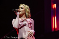 zara-larsson-26-02-24-afas-ive-fotono-015