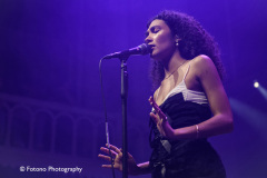 olivia-dean-13-05-24-paradiso-002