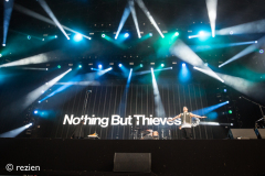 Nothing-But-Thieves-Zondag-DTRH25-rezien-001