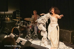 Maya-Maria-Popronde-Eindfeest-2025-Melkweg-Fotono-Photography-002