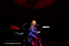 tori-amos-24-04-26-carre-capturedbyesmeralda-020