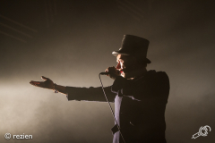 The-Good-The-Bad-And-The-Queen-LL19-rezien-15
