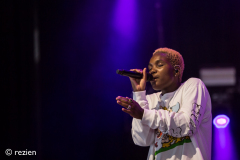 Arlo-Parks-Lowlands2022-rezien-13