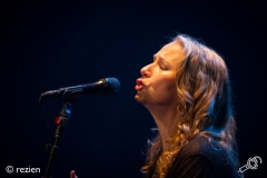 Joan-Osborne-RB-Night-Oosterpoort-29-04-2017-rezien-3-of-5